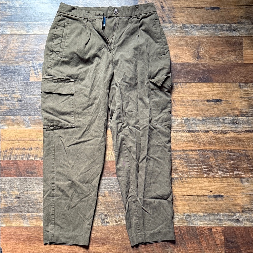 Old Navy Olive Taylor Straight Trousers